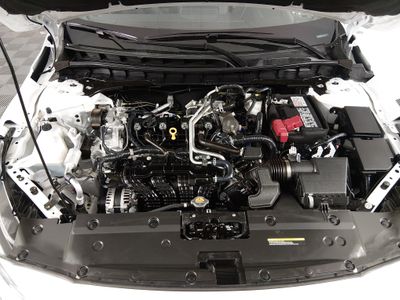 2025 Nissan Altima — photo 9 view