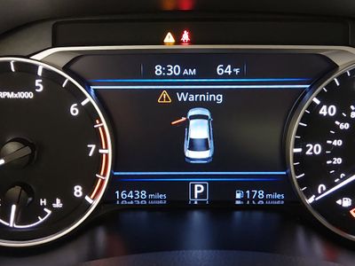 2025 Nissan Altima — photo 14 view