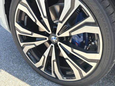 2026 BMW X7 — photo 9 view