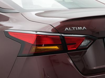 2025 Nissan Altima - Photo 10