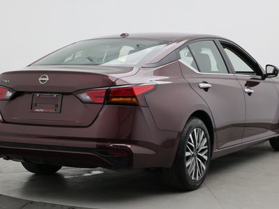 2025 Nissan Altima - Photo 7