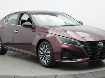 2025 Nissan Altima - Photo 3