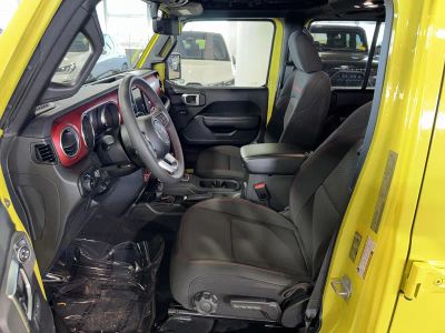 2023 Jeep Wrangler — photo 19 view