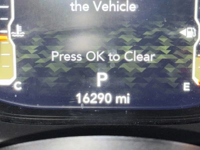 2023 Jeep Wrangler — photo 25 view