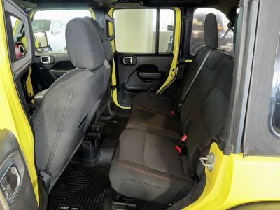 2023 Jeep Wrangler — photo 15 view