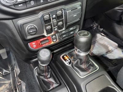 2023 Jeep Wrangler — photo 29 view