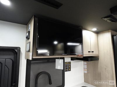 2026 Grand Design Lineage Series M — photo 15 view