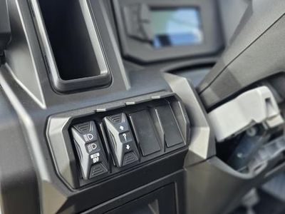 2026 Can-Am Defender MAX XT HD11 - Photo 10