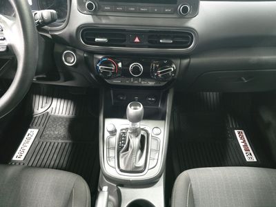 2022 Hyundai Kona — photo 13 view