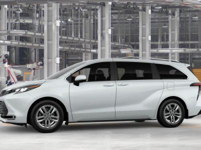 2026 Toyota Sienna - Photo 3