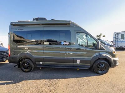 2027 Thor Motor Coach TALAVERA — photo 16 view