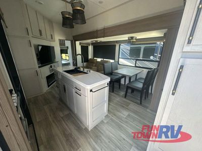 2025 Dutchmen RV Astoria - Photo 12