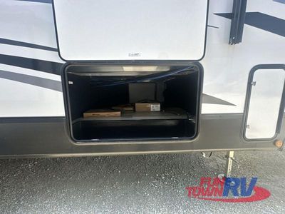 2025 Dutchmen RV Astoria - Photo 3