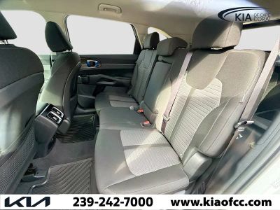 2026 Kia Sorento — photo 20 view