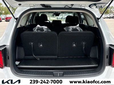 2026 Kia Sorento — photo 12 view