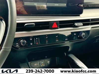 2026 Kia Sorento — photo 32 view
