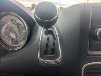 2014 Dodge Grand Caravan — photo 25 view