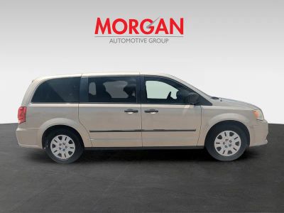 2014 Dodge Grand Caravan — detail view