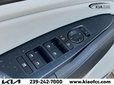 2026 Kia Sportage — photo 18 view