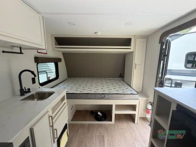 2027 Grand Design Transcend Lite — photo 13 view