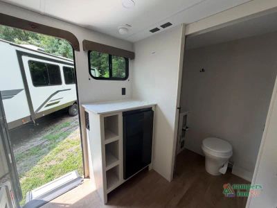 2027 Grand Design Transcend Lite — photo 9 view