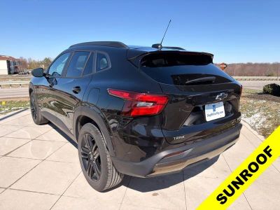 2024 Chevrolet Trax - Photo 3
