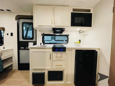 2026 Grand Design Transcend One - Photo 6