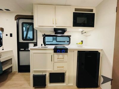2026 Grand Design Transcend One - Photo 22