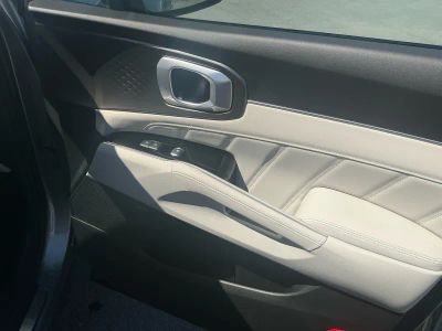 2026 Kia Sorento Hybrid — photo 21 view