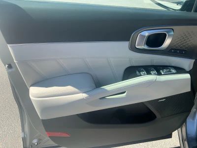 2026 Kia Sorento Hybrid — photo 16 view