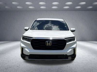 2023 Honda Pilot — rear three-quarter view