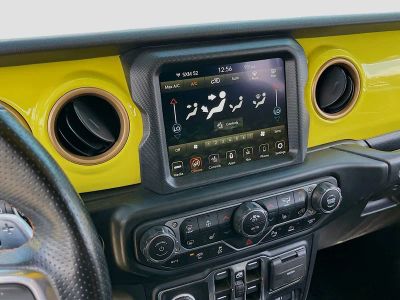 2022 Jeep Wrangler — photo 16 view