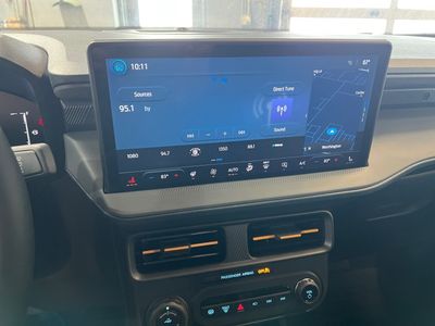 2026 Ford Maverick — photo 13 view