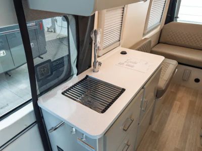 2027 Thor Motor Coach SEQUENCE - Photo 12