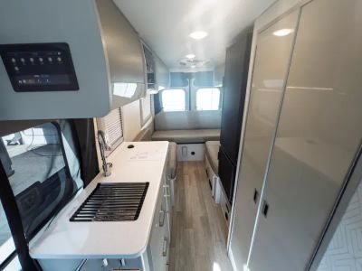 2027 Thor Motor Coach SEQUENCE - Photo 6