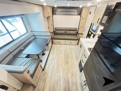 2026 Wayfinder RV Go Play — rear three-quarter view