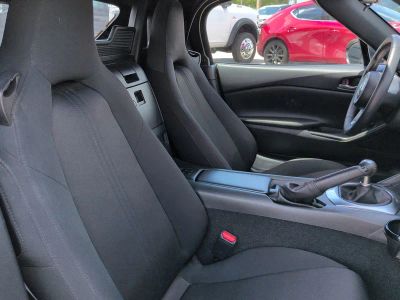 2016 Mazda Miata — photo 14 view