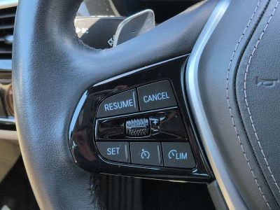 2023 BMW 5 Series — photo 27 view