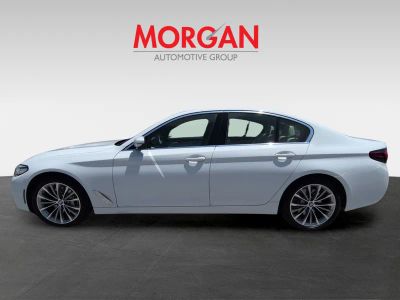 2023 BMW 5 Series — photo 8 view