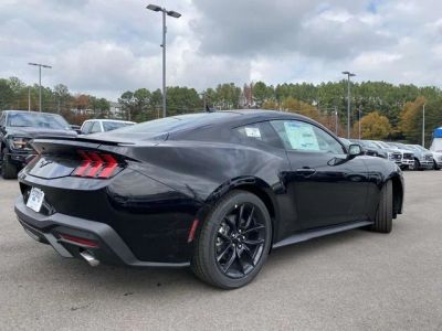 2026 Ford Mustang - Photo 3