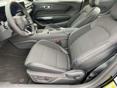 2026 Ford Mustang - Photo 12