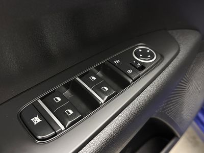 2023 Kia Forte - Photo 10