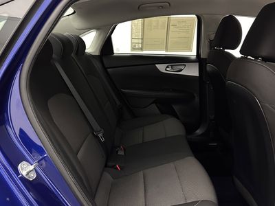 2023 Kia Forte - Photo 27