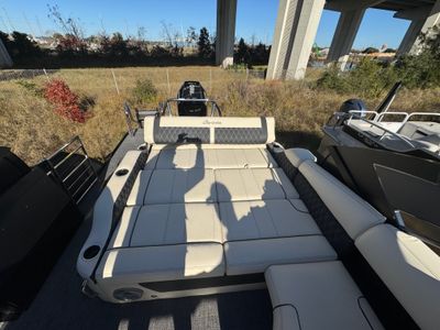 2026 Barletta Lusso L25UA - Photo 12