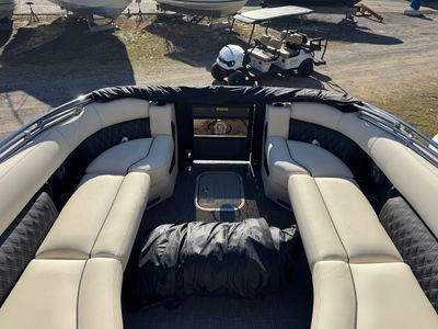 2026 Barletta Lusso L25UA - Photo 10