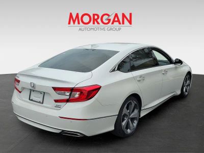 2019 Honda Accord Sedan — interior view