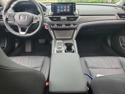 2019 Honda Accord Sedan — photo 14 view