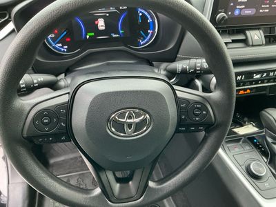 2024 Toyota RAV4 — photo 13 view