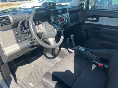2012 Toyota FJ Cruiser — photo 15 view