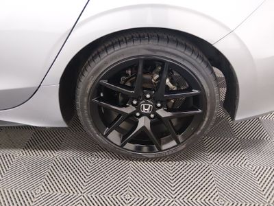 2024 Honda Civic Hatchback — photo 10 view